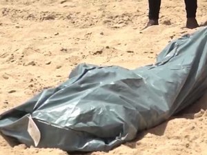 Bombeiros resgatam corpo de jovem de 18 anos que se afogou na Praia da Jatiúca