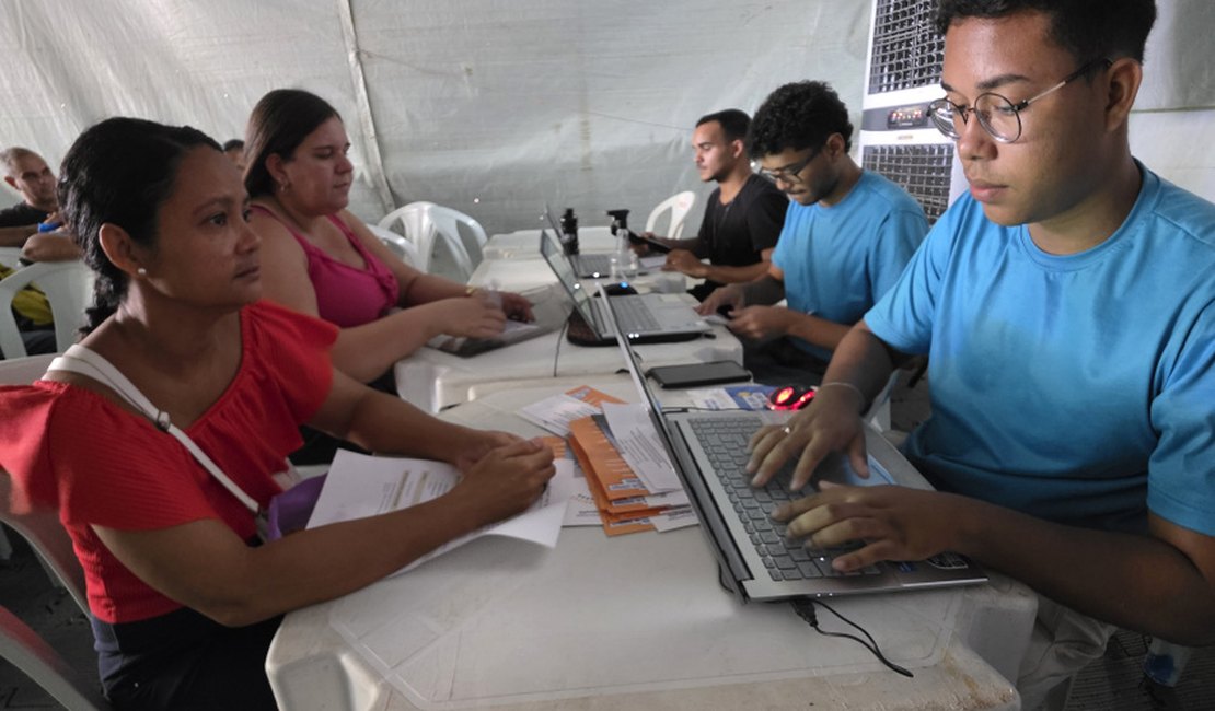 Confira as vagas de emprego disponíveis para pessoas com 40 anos ou mais