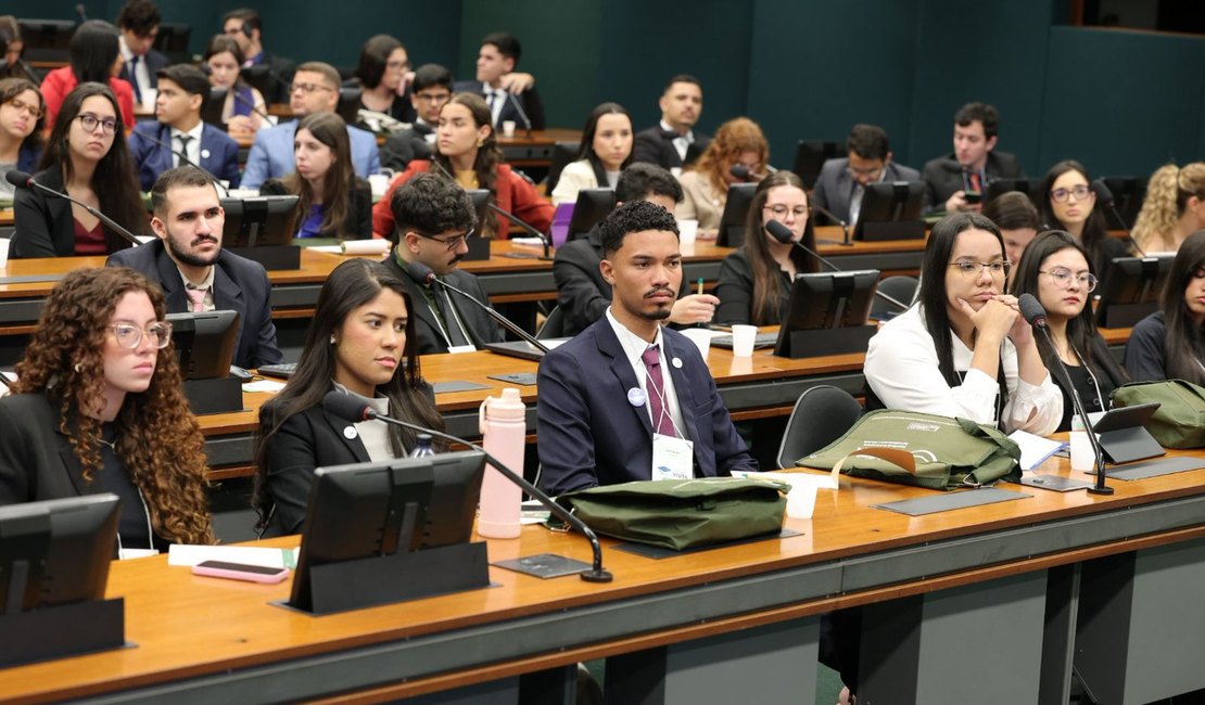 Jovem alagoano é indicado por Rafael Brito para programa Estágio Visita em Brasília