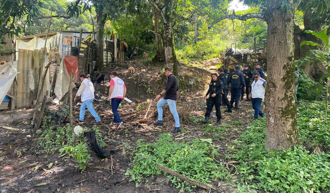 Vigilância Sanitária participa de operação de combate à criação clandestina de suínos