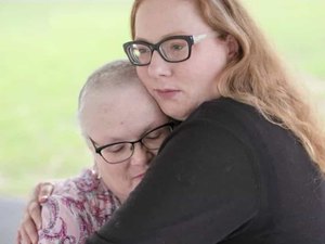 Mãe e filha descobrem câncer de mama ao mesmo tempo