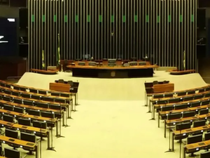 Alagoas terá pelo menos duas mudanças na bancada federal após eleição deste domingo