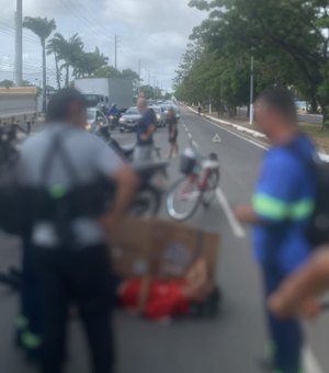 Motociclista fica ferido em acidente e causa congestionamento no Eustáquio Gomes