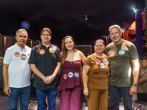 Arthur Lira demonstra força política em Maceió durante lançamento da pré-candidatura de Olívia Tenório