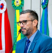 Após fiscalização de Leonardo Dias, prefeitura fornece transporte para alunos da Escola Massa