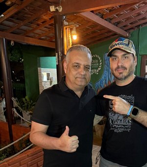 Carlos Bolsonaro afirma que legenda do PL está garantida para Alfredo Gaspar