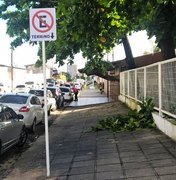 Ruas do bairro da Jatiúca ganham nova sinalização