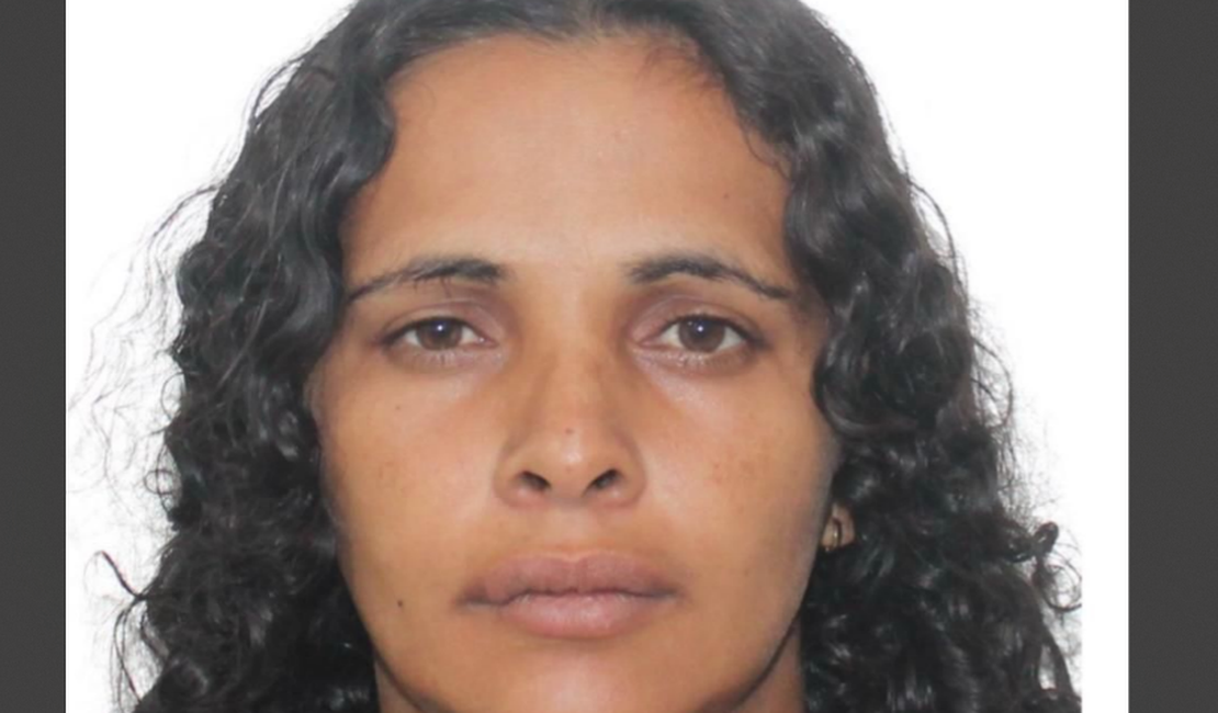 Mulher morta a facadas na Ponta Verde era natural de Arapiraca
