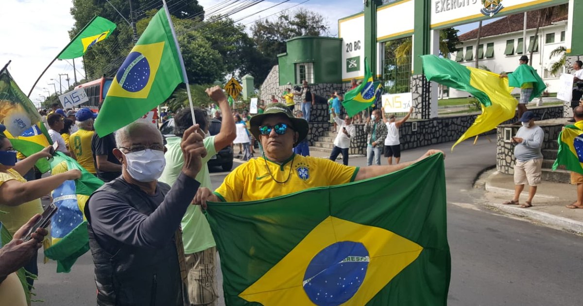 Professor da Ufal que participou de ato pró-Bolsonaro morre de Covid-19