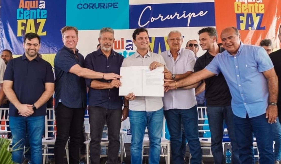 Arthur Lira e Marcelo Beltrão reforçam parceria em obras de pavimentação, em Coruripe