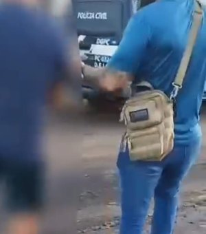 [Vídeo] Polícia prende idoso condenado por estuprar a própria filha