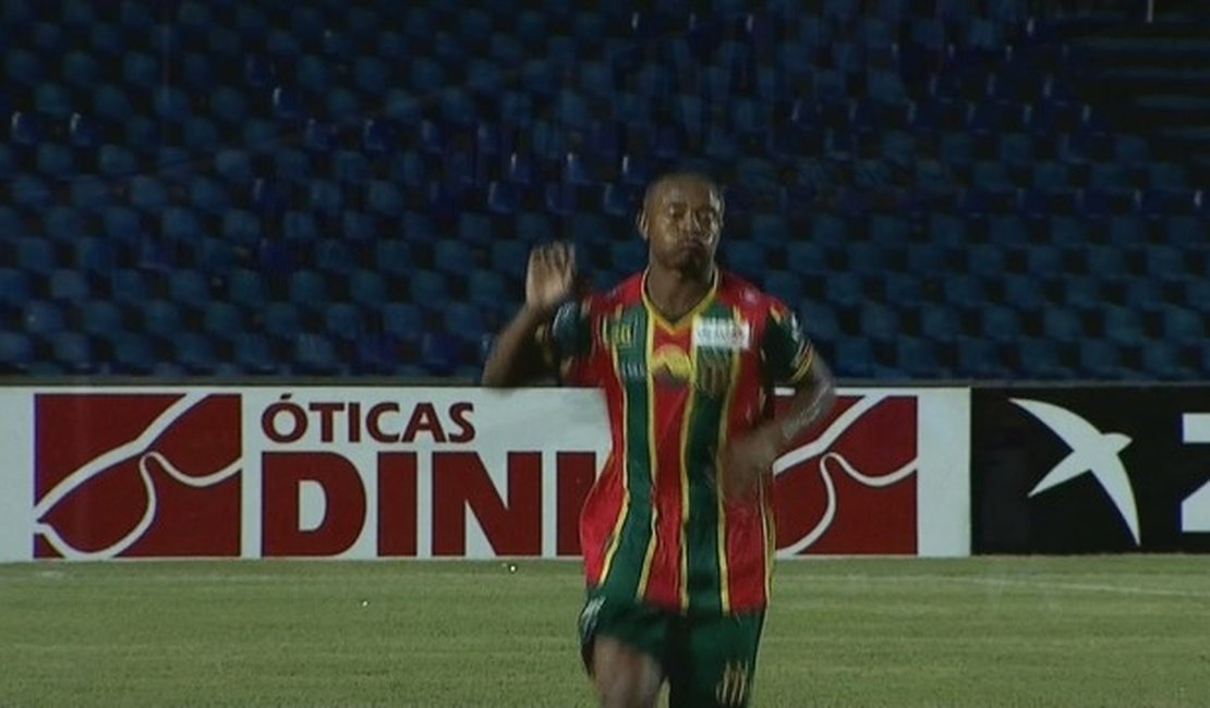 Sampaio Corrêa supera Criciúma e conquista primeira vitória na série B