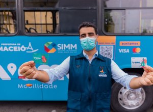 Prefeito JHC lança novo sistema digital de passagem de ônibus em Maceió