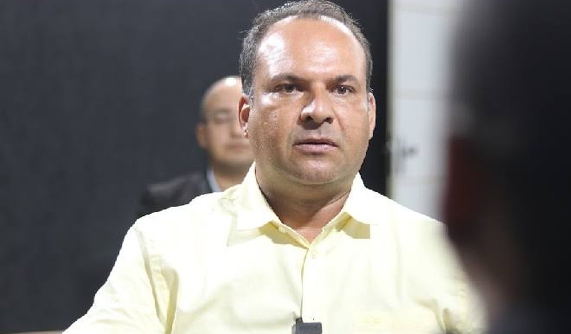 Francisco Sales critica projeto que reduz impostos beneficiando a Braskem e faz apelo para que senadores alagoanos votem contra