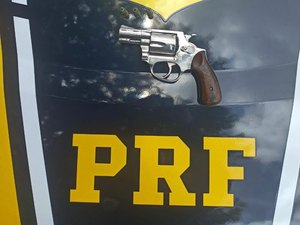 PRF em Alagoas prende homem por porte ilegal de arma em Rio Largo