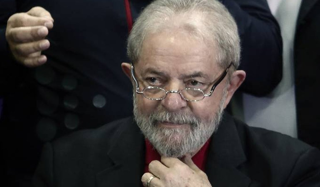Juiz Sérgio Moro confisca R$ 606 mil de Lula