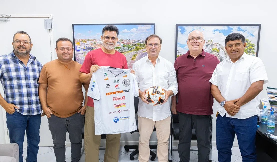 Prefeito Luciano Barbosa recebe visita de Ricardo Rocha, campeão mundial de 1994