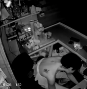 [Vídeo] Câmera de segurança flagra furto a mercadinho em Marechal
