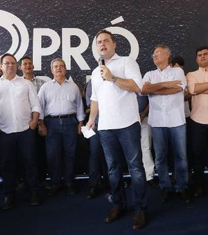 Renan Filho anuncia que vai investir R$ 25 milhões na Casal, em Arapiraca 