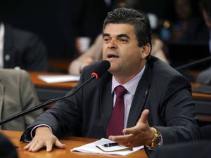 Comitiva do prefeito de Duque de Caxias é alvo de tiros