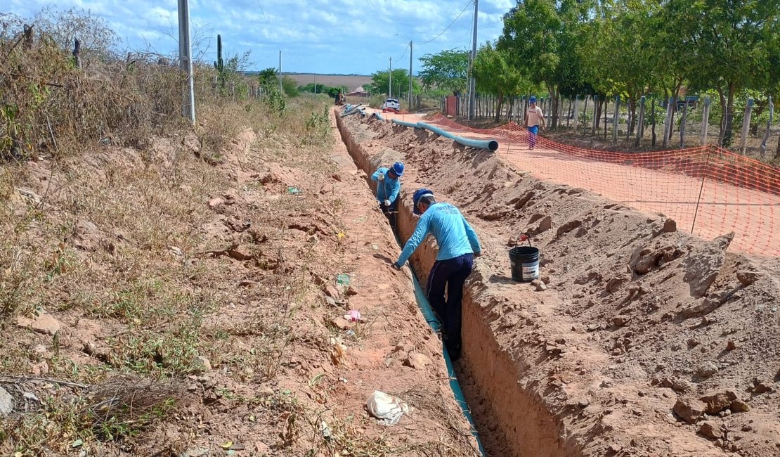 Casal amplia abastecimento rural para atender novas comunidades em Estrela de Alagoas