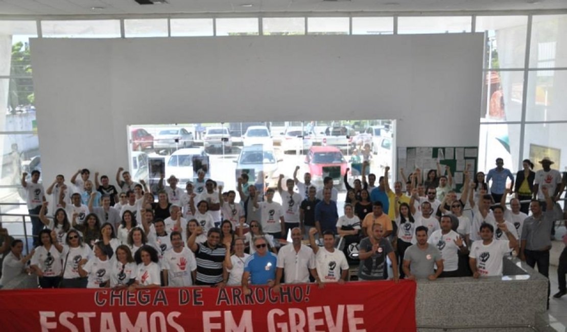 Servidores do Judiciário Federal fortalecem greve em Alagoas