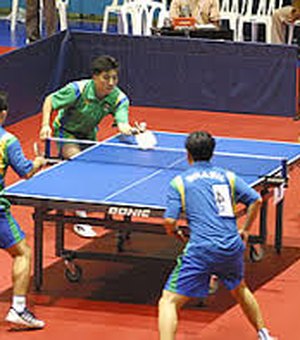 Há alguma diferença entre o termo “ping-pong” e o tênis de mesa?
