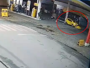 Imprudência: Motorista invade posto de combustíveis e arranca bomba após batida