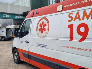 Paciente do CAPS se joga em frente a viatura da PM e fica ferido em Arapiraca