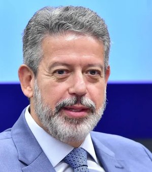 Arthur Lira é destaque em solenidade que sanciona nova isenção do Imposto de Renda