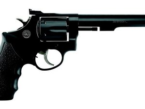 Tabuleiro do Martins: criminoso tenta atirar, arma falha e ele foge de populares