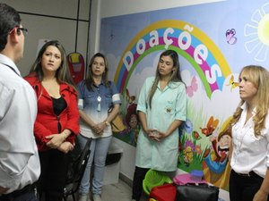 Almagis  entrega brinquedos ao Núcleo de Apoio Psicossocial do IML