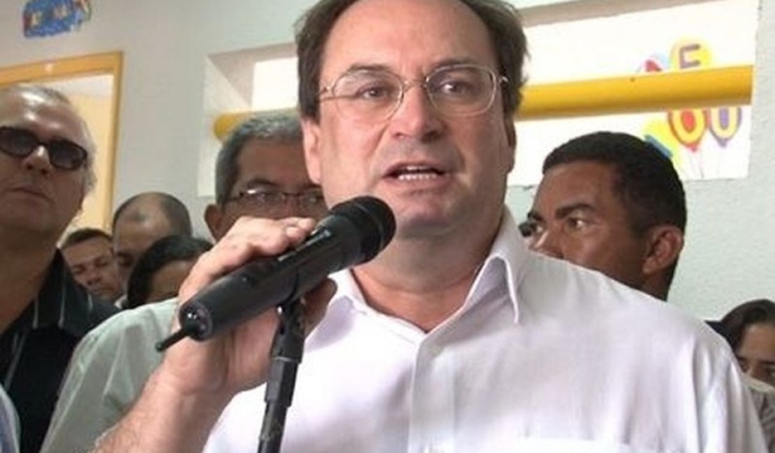 Secretário Luciano Barbosa anuncia construção de mais 30 ginásios poliesportivos