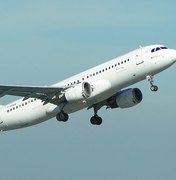 Avião cai perto de Moscou com setenta pessoas a bordo