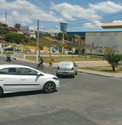 Dois estabelecimentos comerciais são assaltados por dupla em Arapiraca