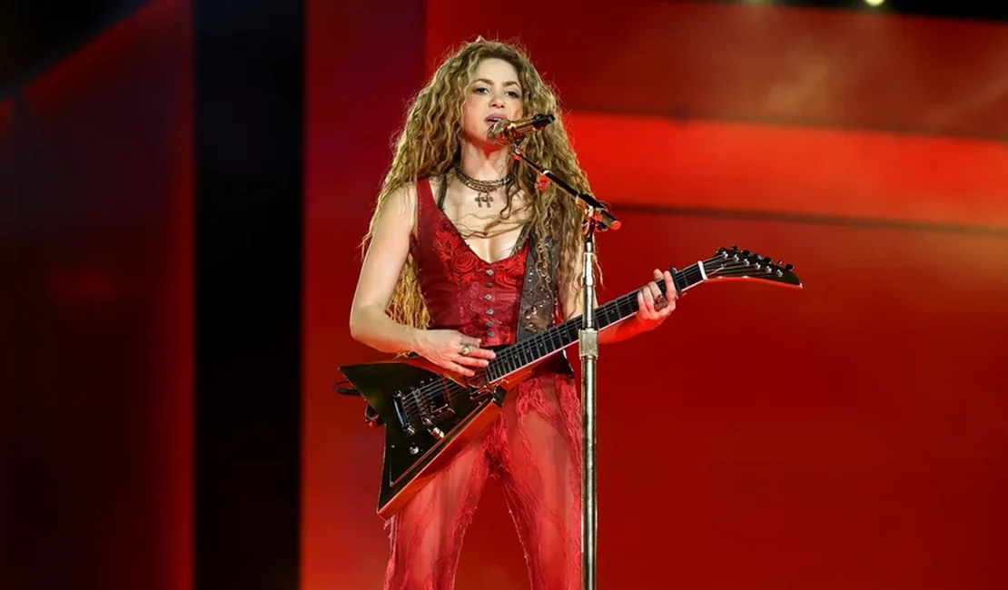 Shakira vira ré no Brasil por plágio em música premiada com o Grammy Latino