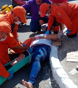 Acidente entre carro e moto deixa uma pessoa ferida em Palmeira dos Índios