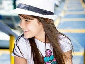 Mini Miss Brasil está na UTI e respira com ajuda de aparelhos