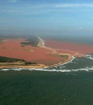 Ibama acredita que mancha no mar da Bahia é lama de Mariana