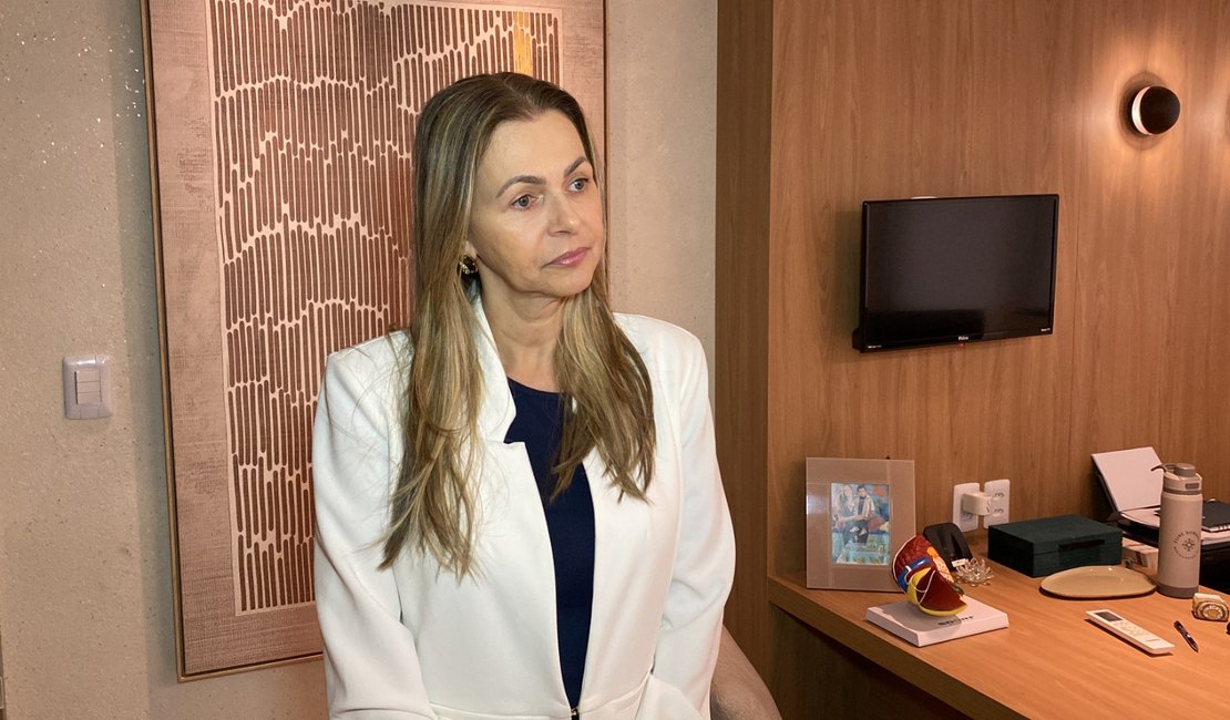 [Vídeo] Obesidade vai além da alimentação e exige acompanhamento médico, alerta nutróloga