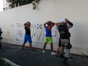 Operação de trânsito autua 19 motoristas, recolhe nove veículos e uma CNH