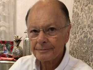  'Espírito Santo não quer palmas,Ele quer que você ponha a mão no bolso', disse Edir Macedo em vídeo polêmico