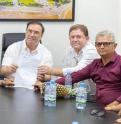 Prefeitura de Arapiraca firma convênios com associações e anuncia R$ 1,5 milhão para o PAA
