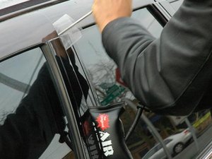 Ladrão arromba veículo e furta objetos em Maragogi