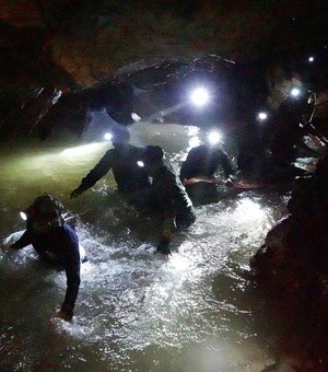 Quinto menino é resgatado de caverna na Tailândia