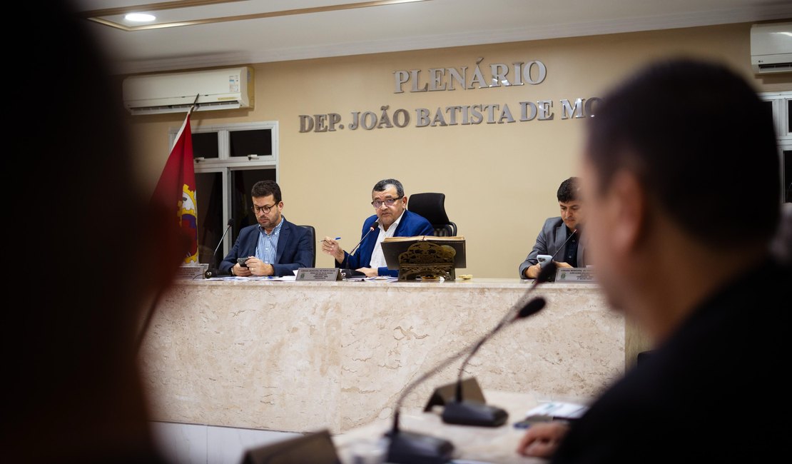 Câmara aprova Projeto de Lei de concurso com 235 vagas em Porto Calvo