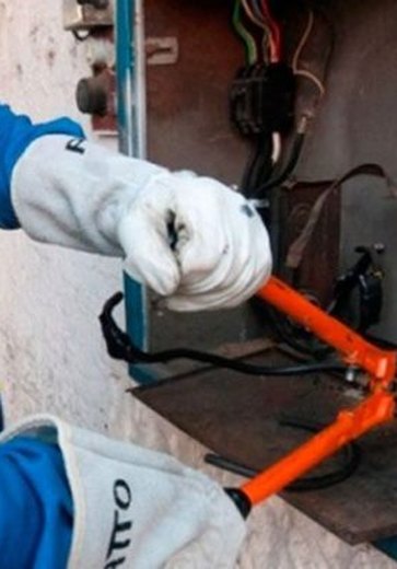 CCJ barra projeto que impede corte de luz e água nos finais de semana e feriados em Maceió
