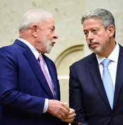 Lula deve presentear Lira com ministério em 2025 a fim de viabilizar o alagoano para o Senado em 2026