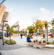 JHC entrega revitalização da Praça Montepio dos Artistas, no Centro de Maceió