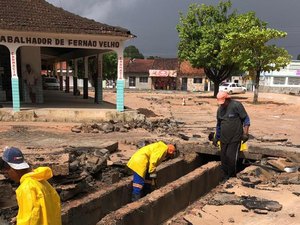 Equipes da prefeitura dão continuidade a desobstrução de galerias em Maceió